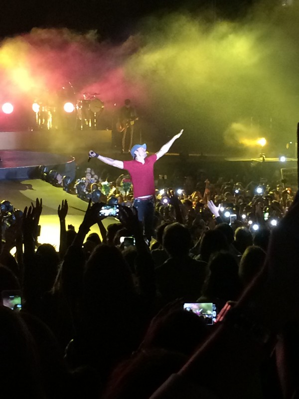 Enrique Iglesias at Ehdeniyat